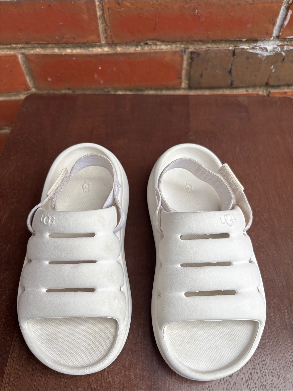 UGG Sport Yeah Kids White Slip-On Foam Sandals with Back Strap